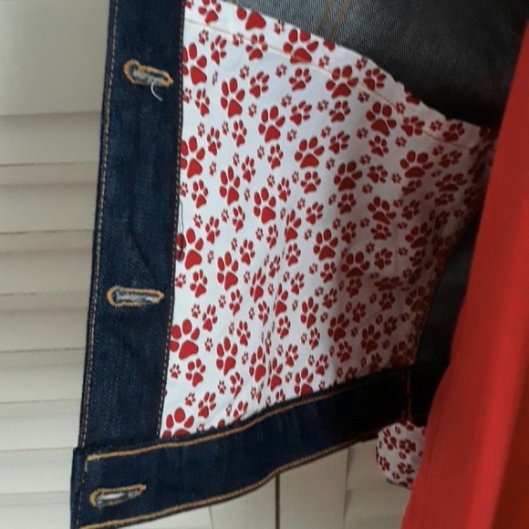 Unique Jezi Jean Jacket - Dog Friendly - Picture 6 of 8